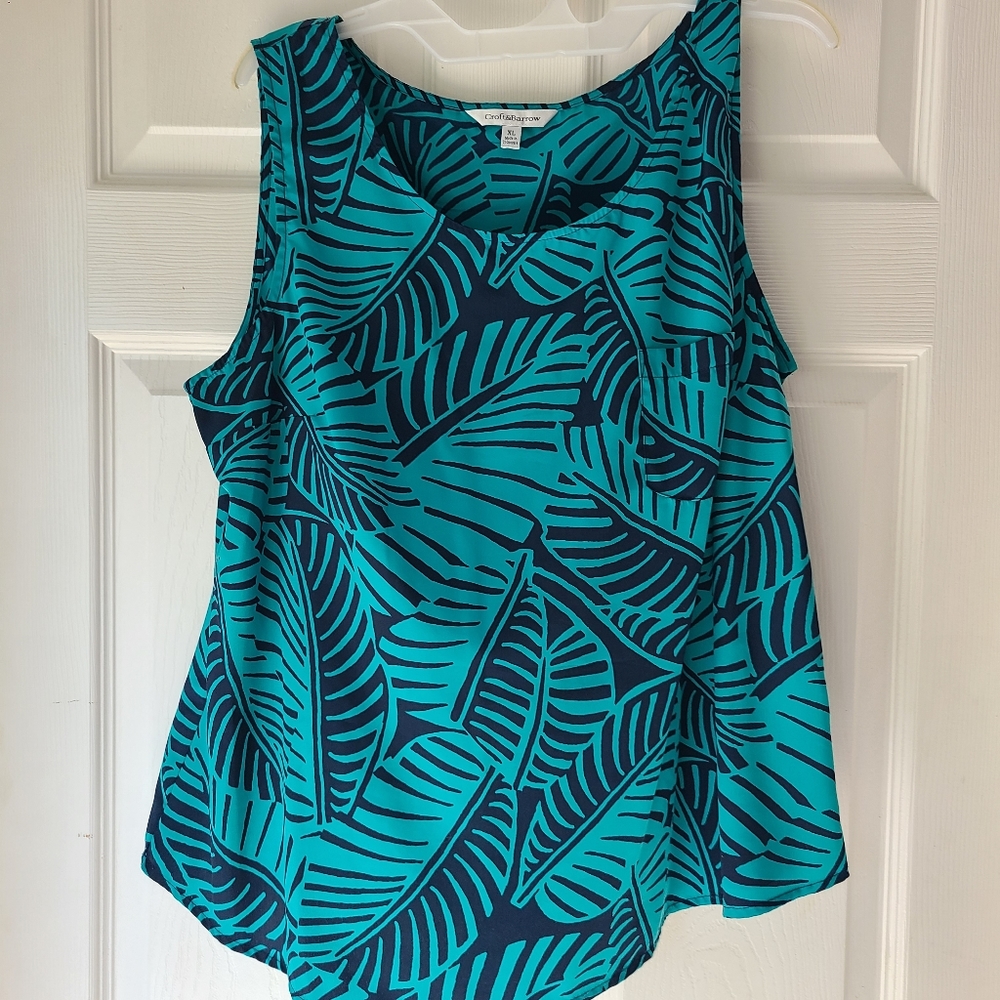 Croft and Barrow size XL tank